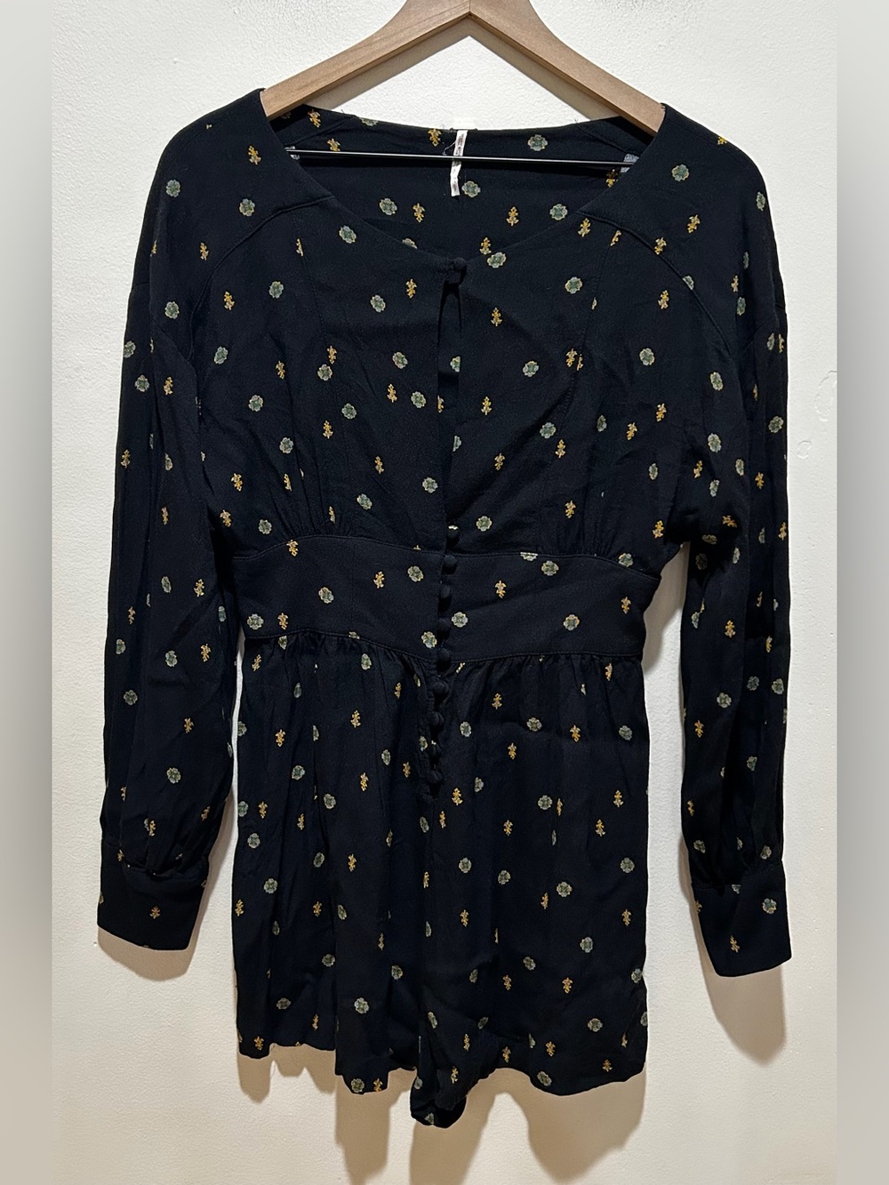 Free People Love Grows Black Floral Long Sleeve Dressy Shorts Romper Size Small